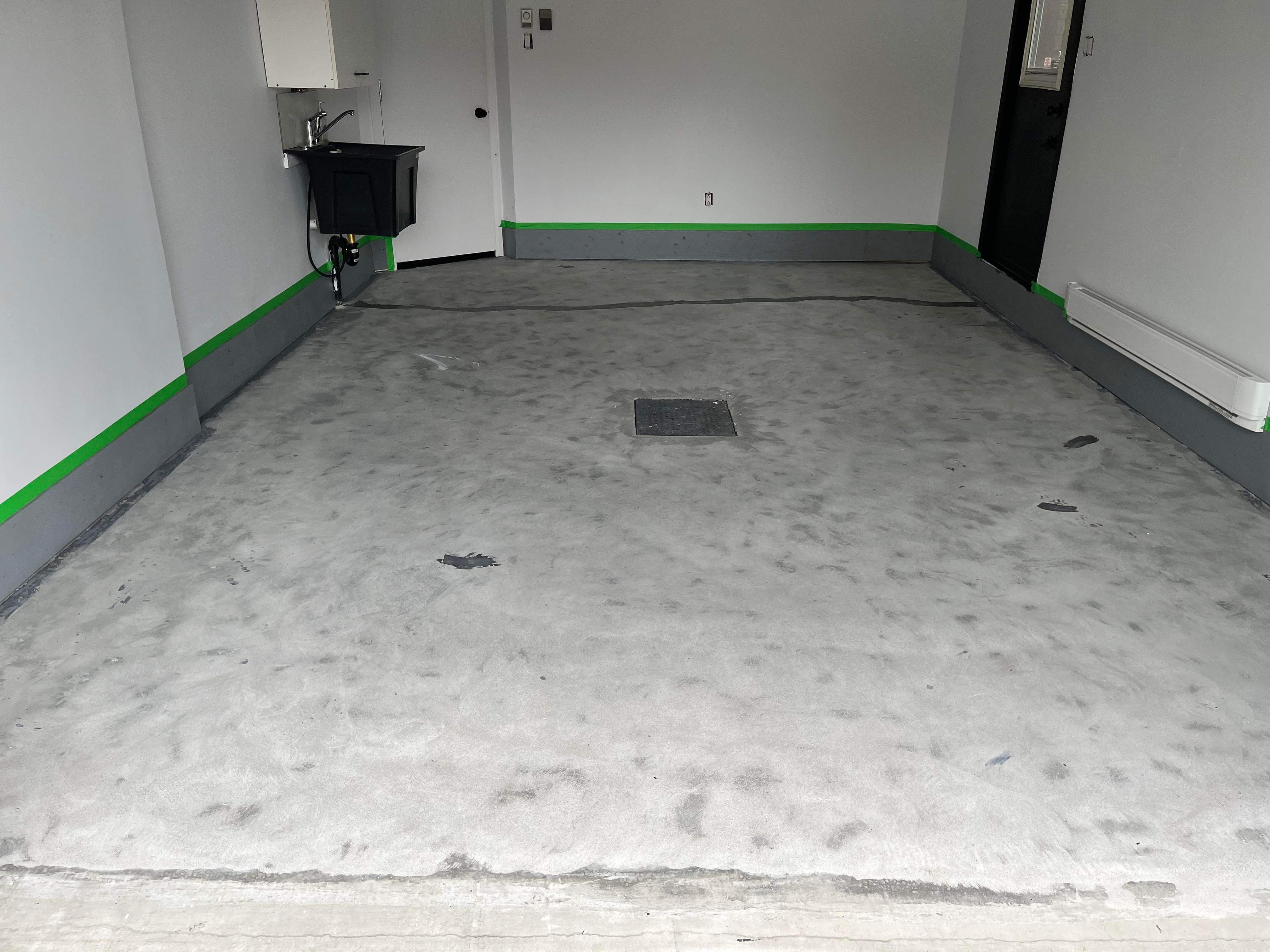 Plancher de garage avant l'application de l'époxy